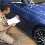 ガラスコーティング施工前のボディの状態をチェック